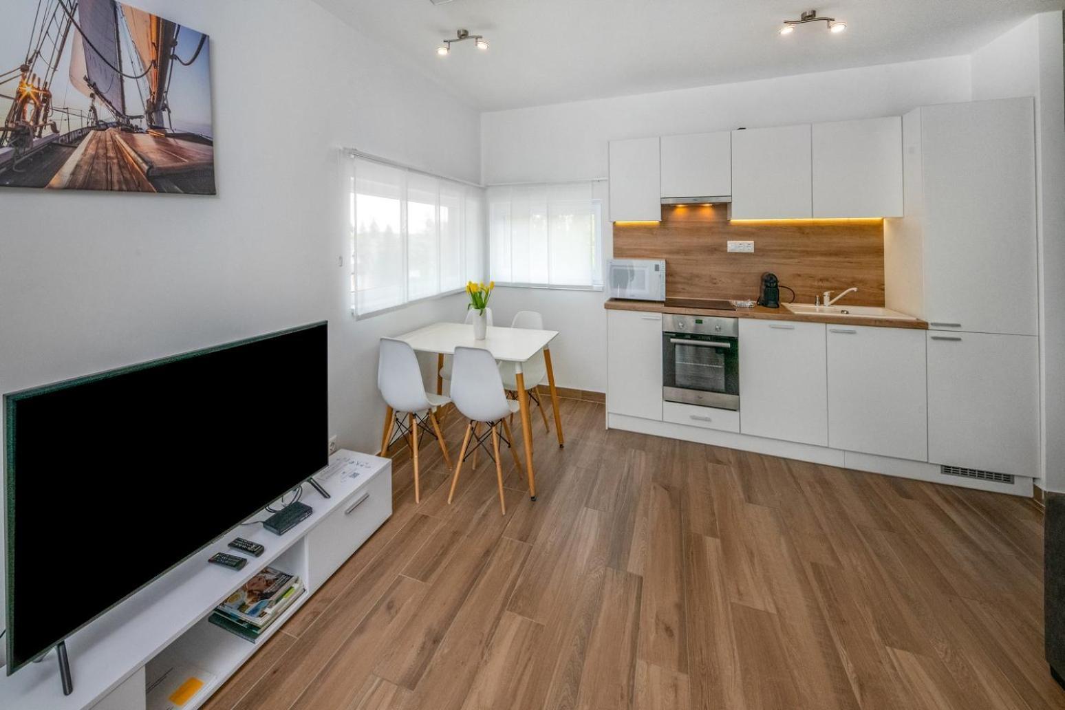 Anchor Apartman By Hellobalatonlelle Exteriör bild