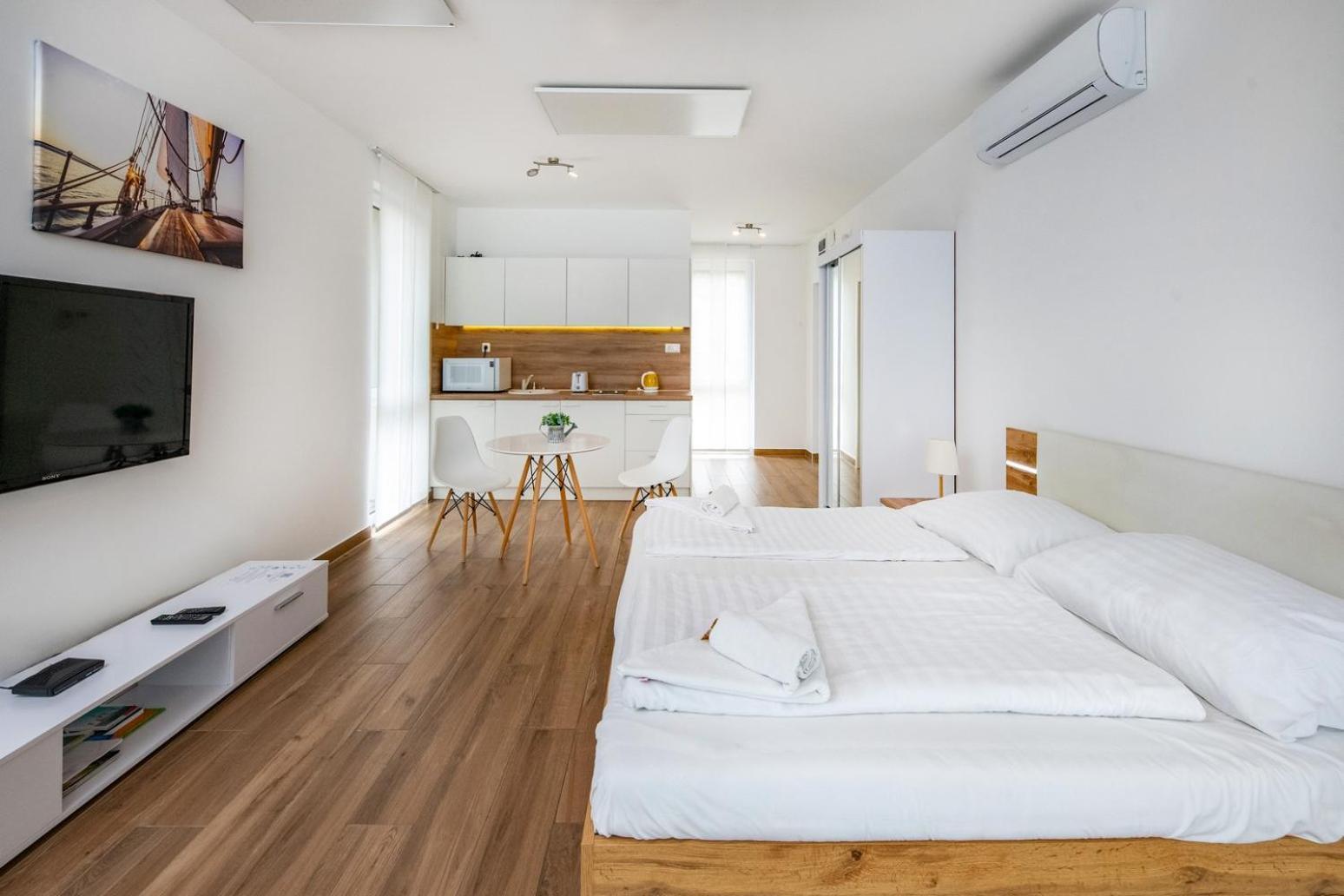 Anchor Apartman By Hellobalatonlelle Exteriör bild